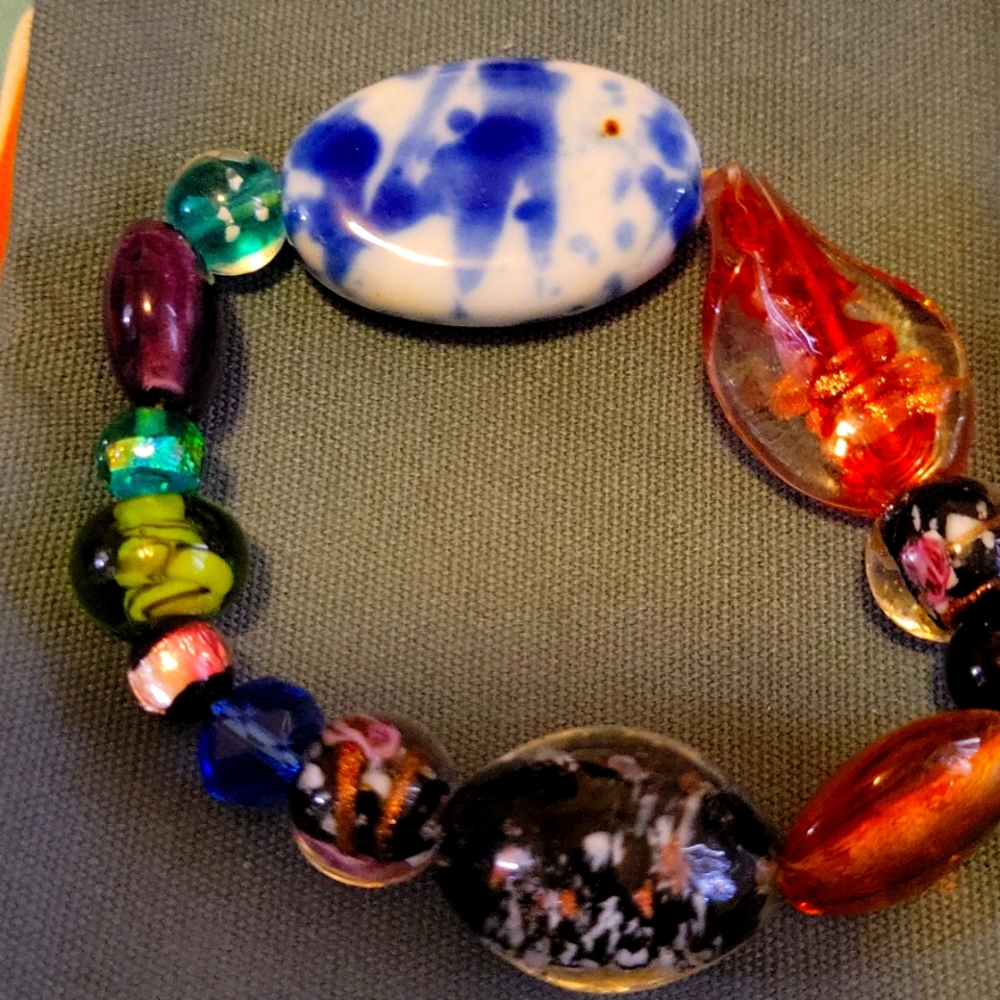 Bead bracelet